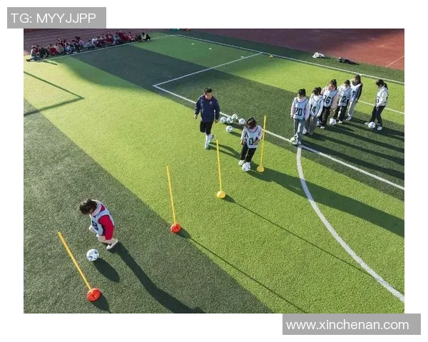 掌握足球动作要领提升球技的实用技巧与训练方法分享